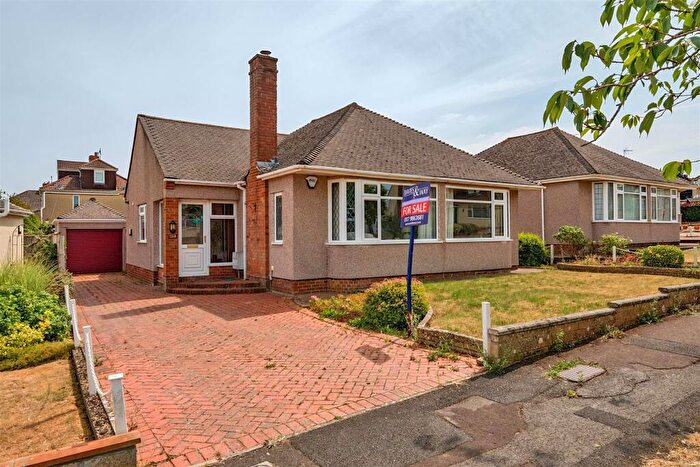 3 Bedroom Detached Bungalow For Sale In Tyning Road, Saltford, Bristol, BS31
