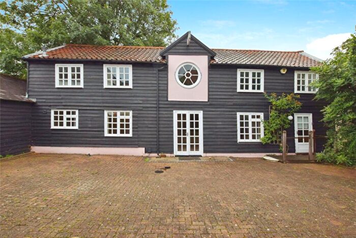 3 Bedroom Terraced House For Sale In Williams Walk, Colchester, Essex, CO1