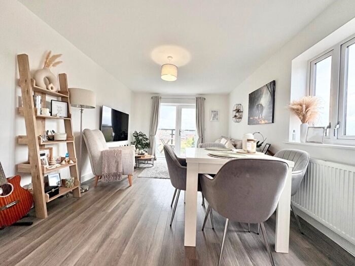 2 Bedroom Apartment For Sale In Tutbury Lane, Kingsmead, Milton Keynes, MK4