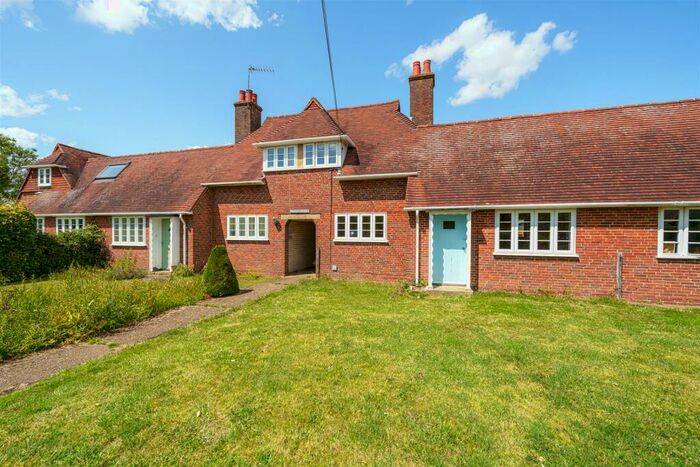 1 Bedroom Cottage To Rent In Back Lane, East Clandon, GU4