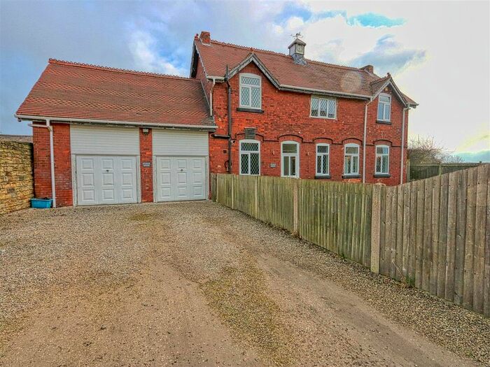 3 Bedroom Detached House To Rent In Stables House, Manor Close, Off Station Road, Pilsley, Chesterfield, Derbyshire, S45