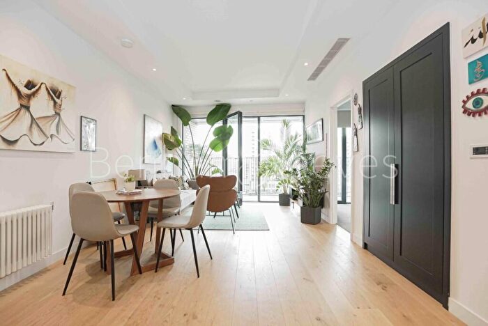 1 Bedroom Apartment To Rent In City Island Way, London, E14