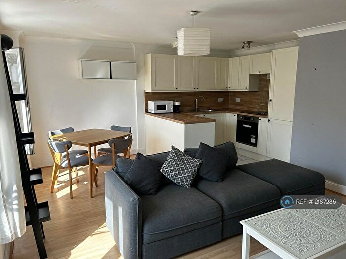 1 Bedroom Flat To Rent In Kings And Queens Wharf, London, Greater London, United Kingdom, SE16