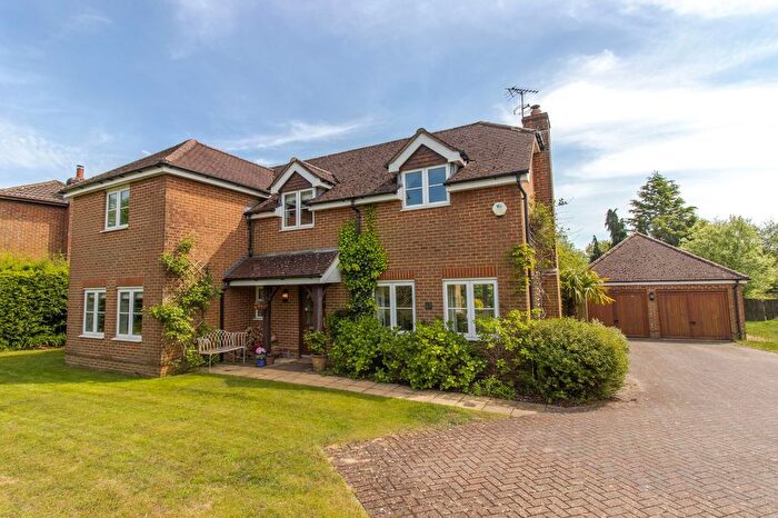 5 Bedroom Detached House For Sale In Blackberry Lane, Four Marks, GU34