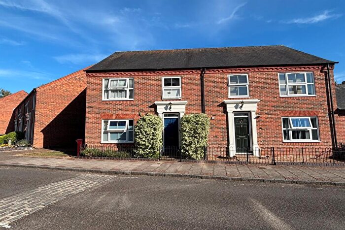 3 Bedroom Semi-Detached House To Rent In Henty Gardens, Chichester, PO19