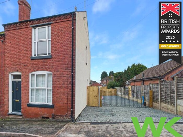 2 Bedroom End Of Terrace House For Sale In Alma Street, Halesowen, B63