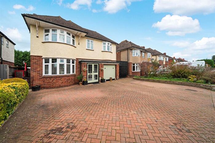 3 Bedroom Detached House For Sale In Stratford Road, Roade, NN7