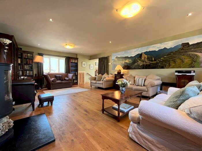 4 Bedroom Detached House For Sale In The Old Clocktower, Hirwaun Road