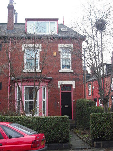 7 Bedroom Terraced House To Rent In Thornville Road, Hyde Park, Leeds, LS6