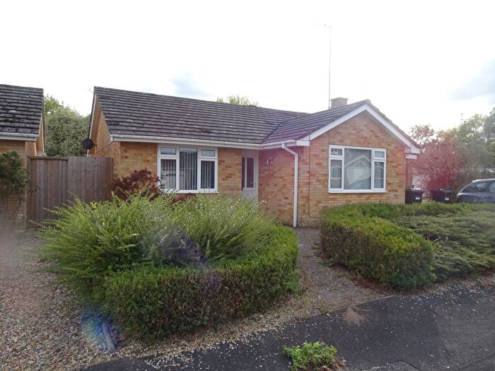 2 Bedroom Bungalow To Rent In Bedford Close, Fordingbridge, Hampshire, SP6