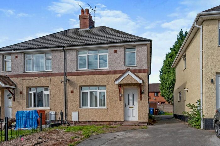 3 Bedroom Semi-Detached House To Rent In Bowes Drive, Cannock, Staffordshire, WS11