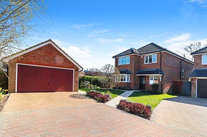 4 Bedroom Detached House For Sale In Cheyne Mews, Chesham, Buckinghamshire, HP5