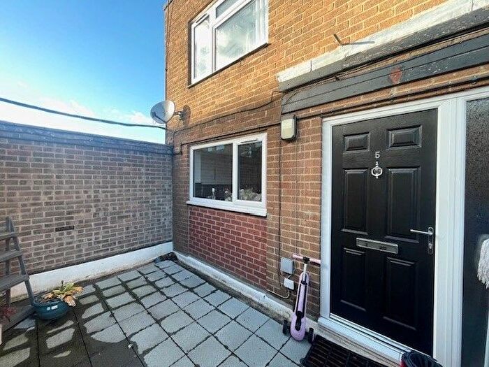 3 Bedroom Property To Rent In Park Farm Drive Park Farm Centre, Derby, DE22