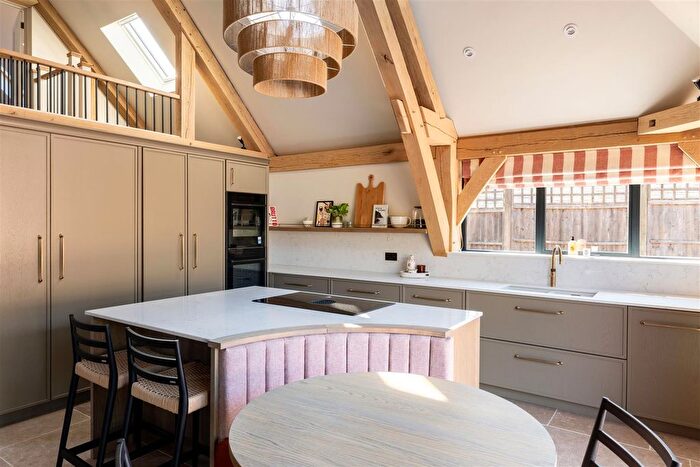 4 Bedroom Detached House For Sale In The North Barn, Crackerbarel Farm, RH5