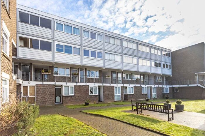 1 Bedroom Flat To Rent In Fairlea Place, Ealing, W5