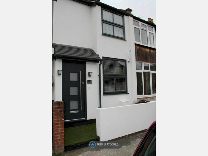 2 Bedroom Terraced House To Rent In Judge Street, Watford, WD24