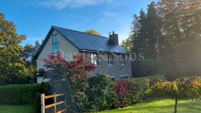 5 Bedroom Detached House To Rent In Coed-y-paen, Pontypool, Monmouthshire., NP4