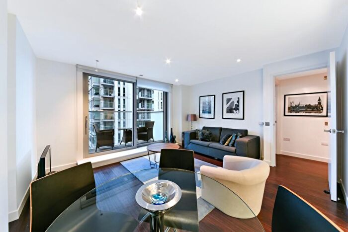 1 Bedroom Flat To Rent In Pan Peninsula Square, Canary Wharf, London, E14