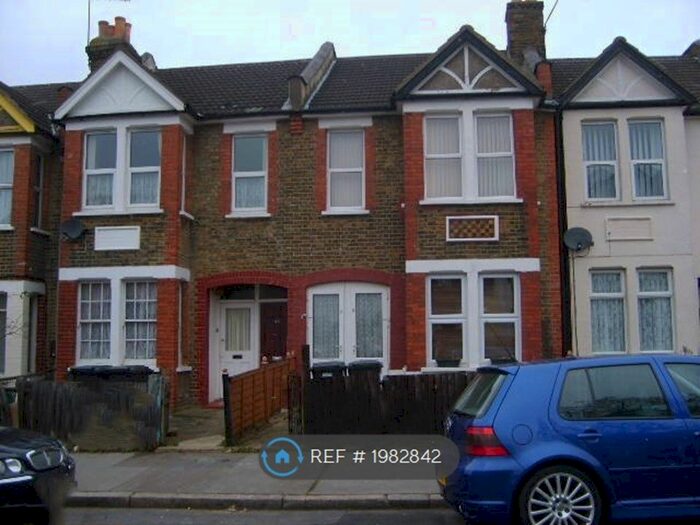 1 Bedroom Maisonette To Rent In Luna Road, Thornton Heath, CR7