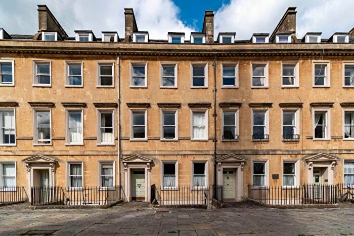 2 Bedroom Flat To Rent In South Parade, Bath, BA2