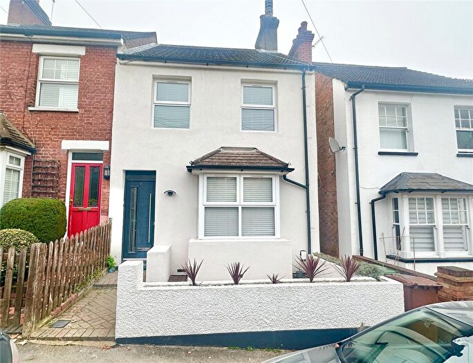 3 Bedroom Semi-Detached House To Rent In Aldenham Road, Radlett, Hertfordshire, WD7