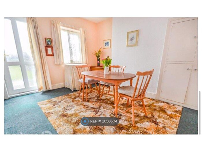 3 Bedroom Semi-Detached House To Rent In Brinsworth Hall Crescent, Brinsworth, Rotherham, S60