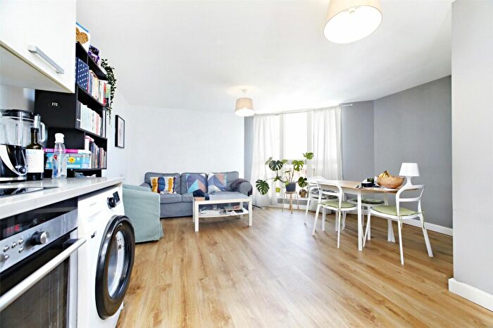 2 Bedroom Apartment To Rent In Channel House, Water Gardens Square, London, SE16