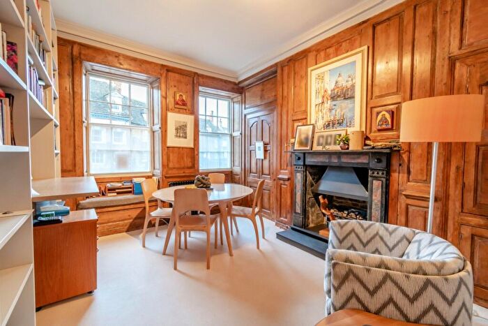 6 Bedroom Terraced House To Rent In St. Georges Square, Stamford, Lincolnshire, PE9