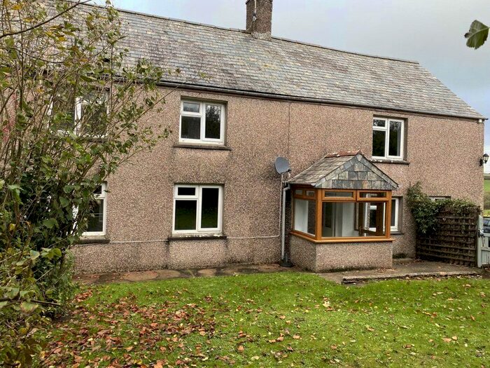 3 Bedroom Semi-Detached House To Rent In Kilkhampton, Bude, EX23