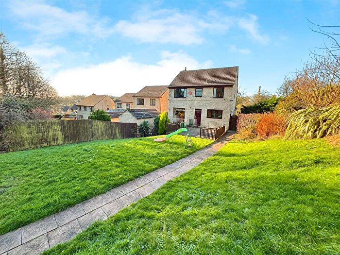 4 Bedroom Detached House For Sale In Cheriton Drive, Queensbury, Bradford, BD13