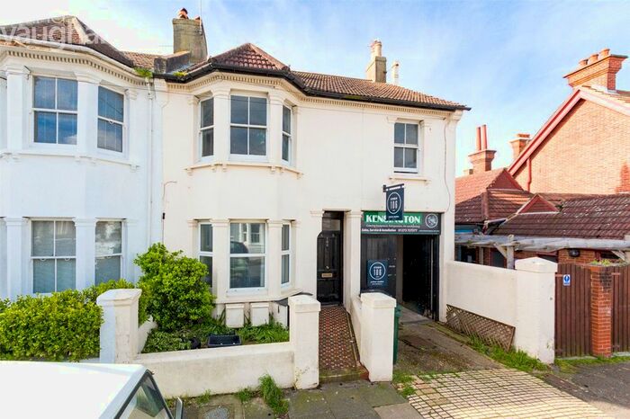 3 Bedroom Flat To Rent In Coleridge Street, Hove, East Sussex, BN3