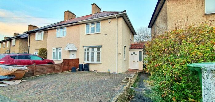 3 Bedroom Semi-Detached House To Rent In Pontefract Road, Bromley, BR1