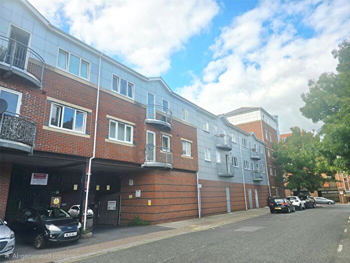 2 Bedroom Flat To Rent In Nancy Road, Portsmouth, Hampshire, PO1