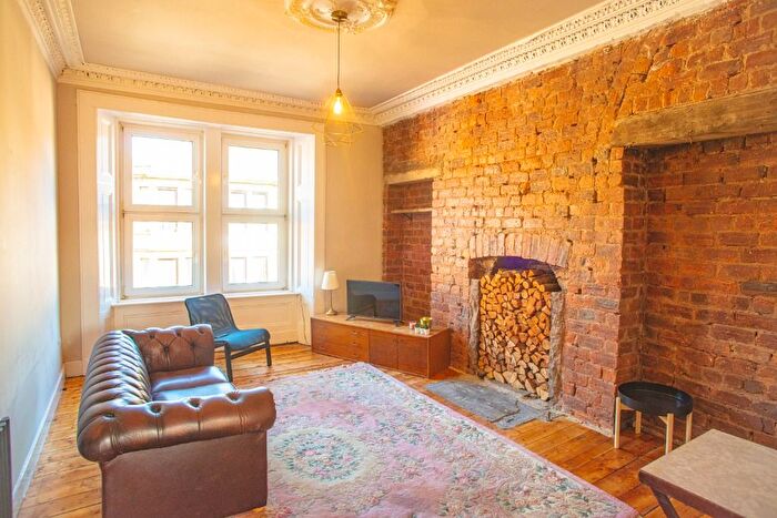 4 Bedroom Flat To Rent In Hmo Walker Street, Paisley, PA1