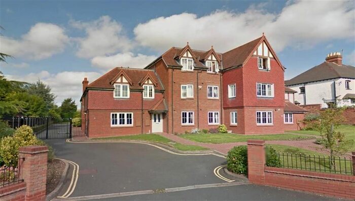 2 Bedroom Flat To Rent In The Rise, Christchurch Lane, Lichfield, Staffordshire WS13