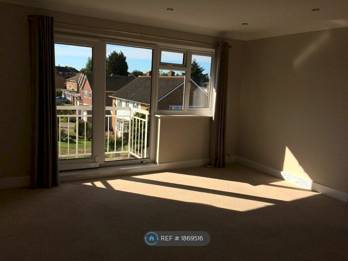 2 Bedroom Flat To Rent In Telston Court, Swanley, BR8