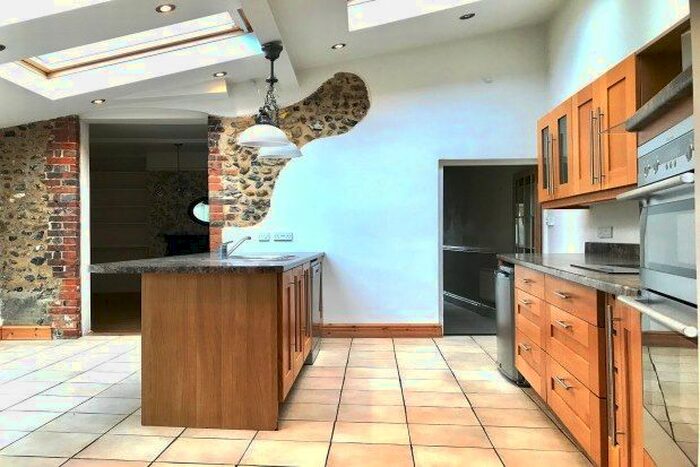 3 Bedroom Semi-Detached House To Rent In Northgate Street, Bury St. Edmunds IP33