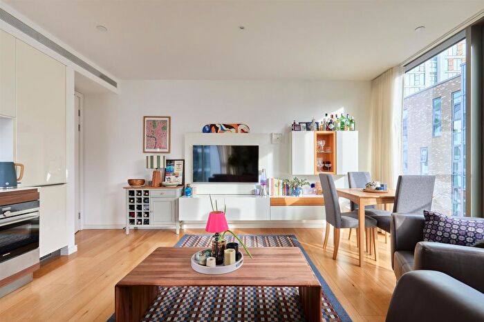 2 Bedroom Flat For Sale In Riverside Quarter, Wandsworth, SW18