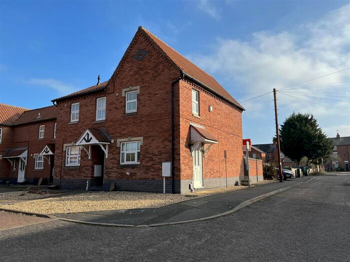 2 Bedroom Semi-Detached House To Rent In Edward Avenue, Newark, NG24