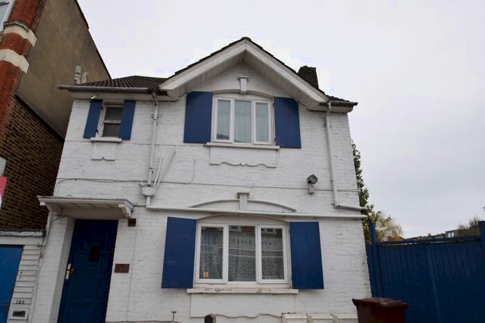 1 Bedroom Flat To Rent In Arthur Road, London, SW19