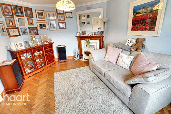 3 Bedroom End Of Terrace House For Sale In Fencepiece Road, Chigwell, IG7