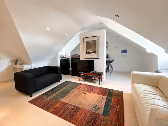 1 Bedroom Apartment For Sale In New Quay Street, Appledore, EX39