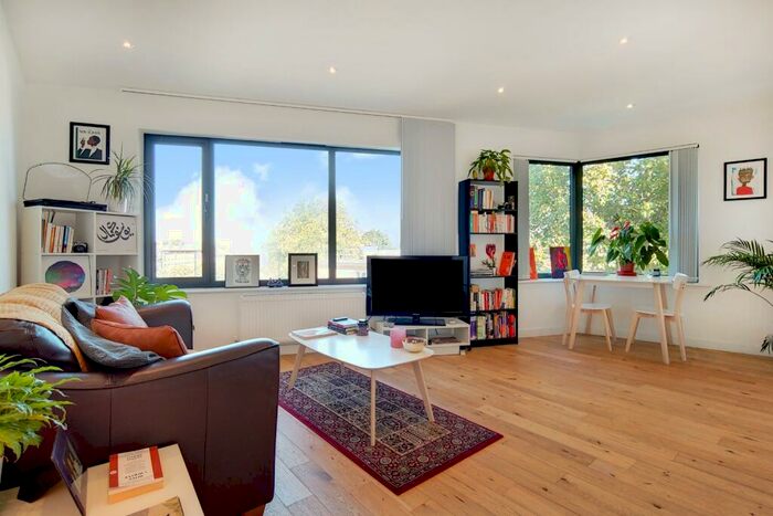 1 Bedroom Apartment To Rent In Globe Apartments, Evelyn Street, London, Greater London, SE8