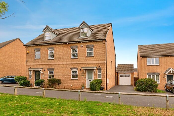 4 Bedroom Semi-detached House For Sale In Penny Close, Nottingham, NG8