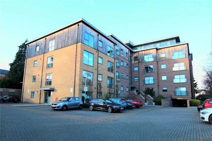 2 Bedroom Flat To Rent In Priory Point, Southcote Lane, Reading, Berkshire, RG30