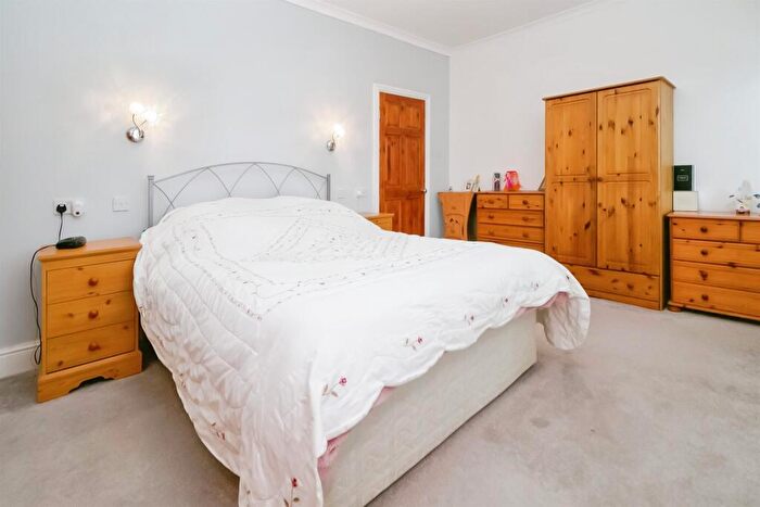 3 Bedroom Terraced House For Sale In Porthkerry Road, Barry, CF62