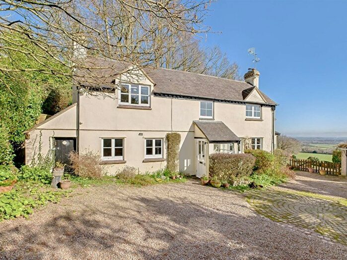 4 Bedroom Detached House For Sale In Kings Road, Malvern, WR14