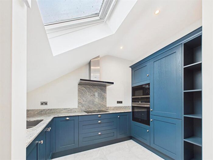 2 Bedroom Apartment To Rent In Whirlow Grange, Whirlow Grange Close, Sheffield, S11