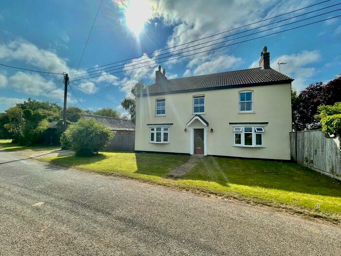 4 Bedroom Detached House For Sale In Lutton Garnsgate, Long Sutton, PE12