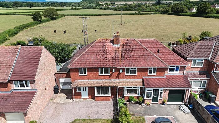 3 Bedroom Semi-Detached House For Sale In Corsend Road, Hartpury, GL19